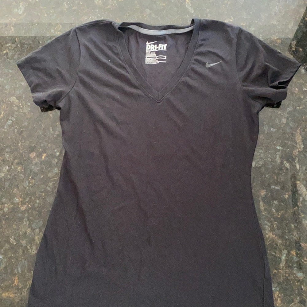 Women’s Nike athletic top. M, black